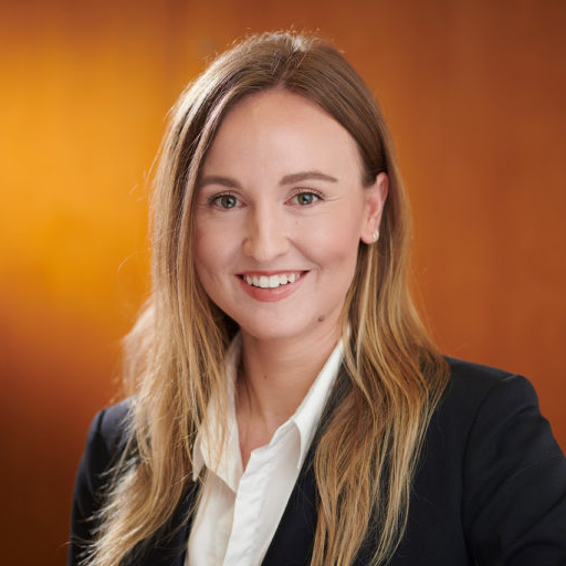 Headshot of Jennifer-Giblin