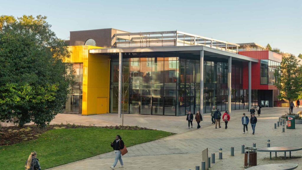 A photography of the exterior of the Student's Union building.